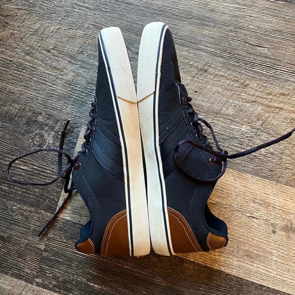 Levi's Sneakers Canvas Casual Lace Up Comfort Shoes‎